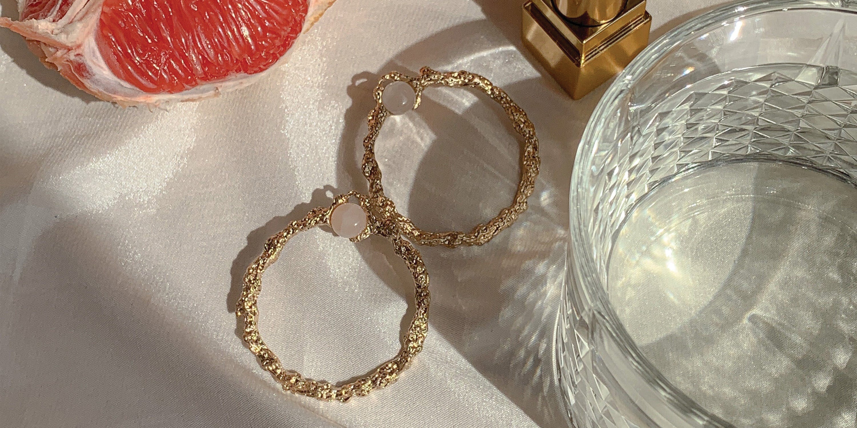 How to style chunky gold hoop earrings - Elk & Bloom