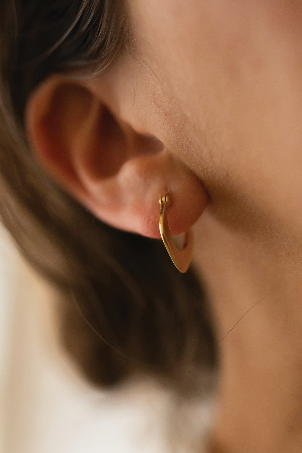 Small 18K Gold Geometric Hoops - Earrings - Elk & Bloom